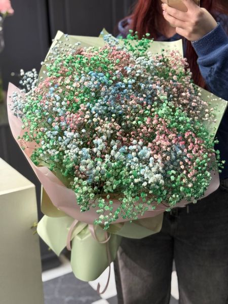 15 different-colored gypsophilas